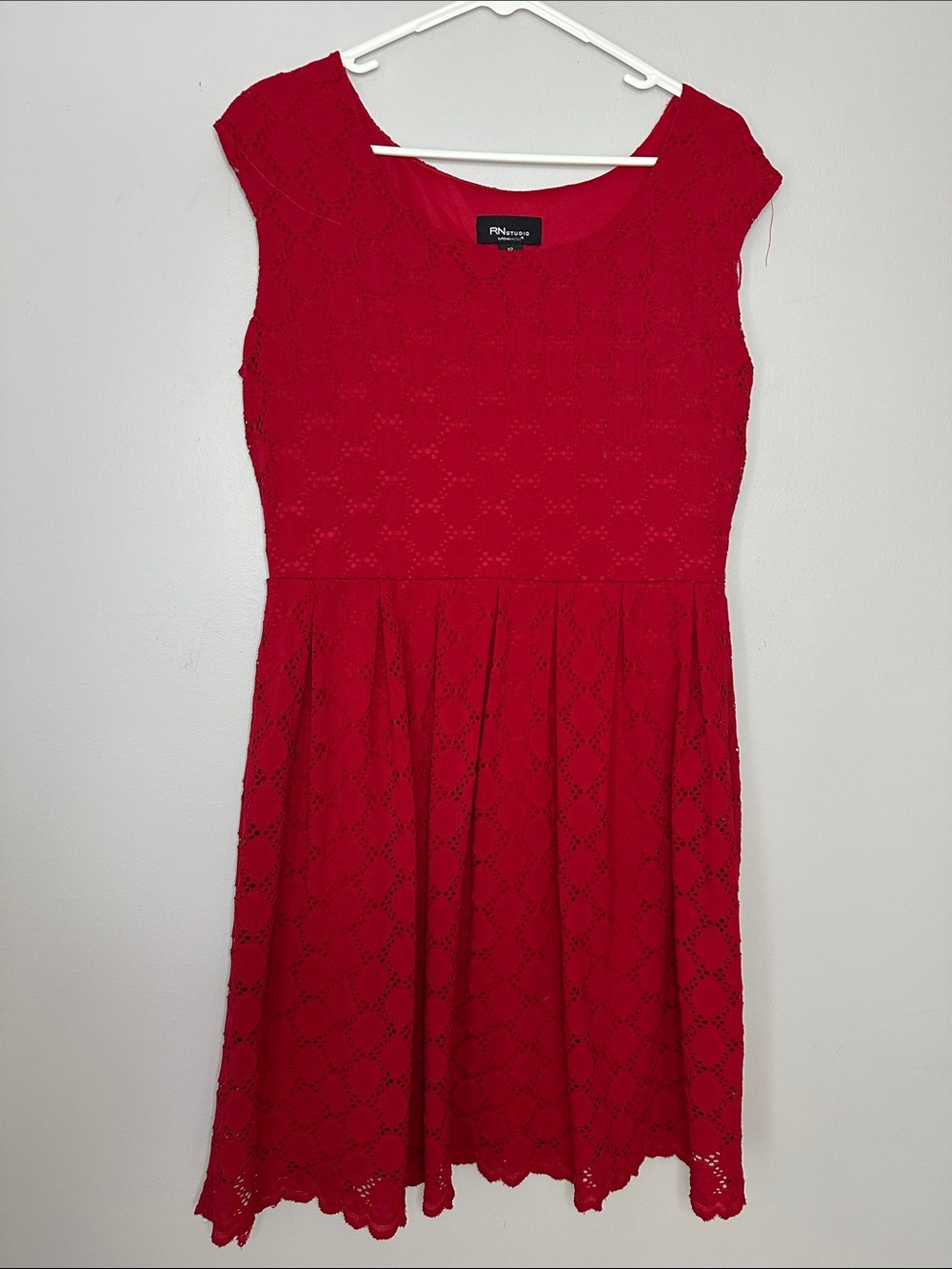 RN Studio Ronni Nicole Red Lace Dress size 12